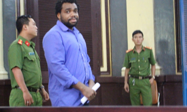 Izundo quốc tịch Nigeria lãnh 18 năm tù vì bán ma túy tại Việt Nam
